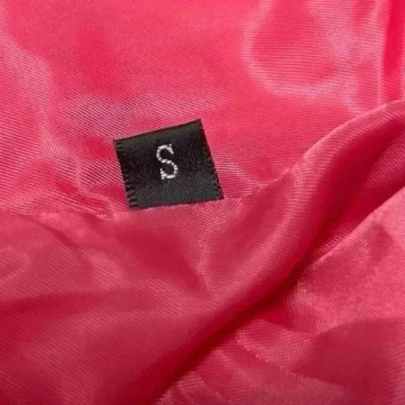 Unique Beautiful vest! Not able to locate brand. Sz S Pink beautiful color - Picture 8 of 8